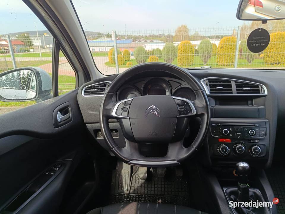 Citroen C4 II 16 HDi 92 2013 światła przeciwmgielne sprzedam
