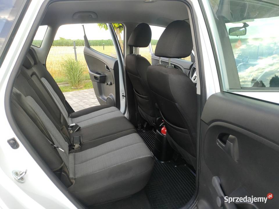 Kia Venga 2015 Kupiona w polskim salonie I klimatyzacja Słomniki sprzedam