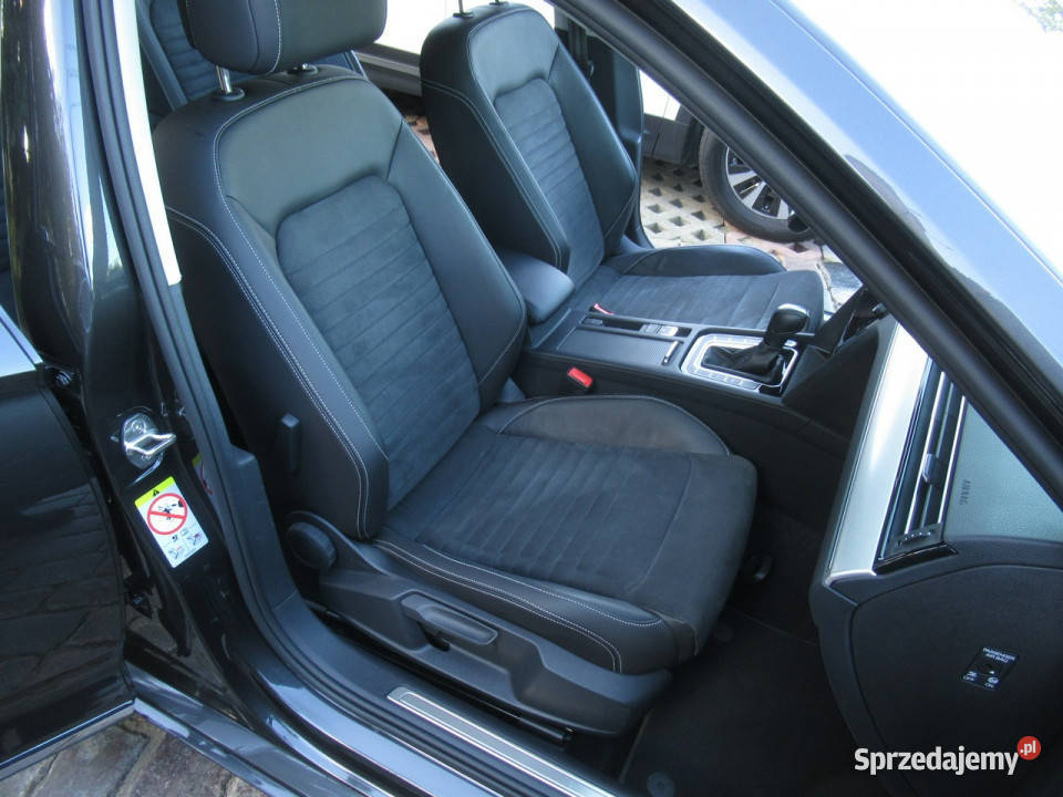 Volkswagen Passat BEZWYPADKOWY Matrix LED Kamera relingi dachowe Warszawa