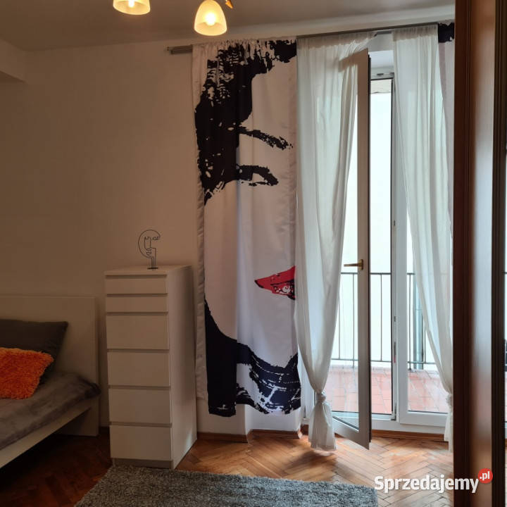 Bezpośrednio 3 pokoje 67 m2 Hoża 2931 4500 PLN 3 piętra i więcej Warszawa