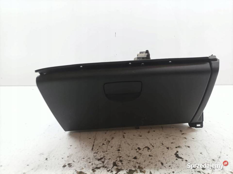 SCHOWEK PRAWY PASAŻERA DESKI EU Hyundai i20 I Rok produkcji 2009 Wyposażenie wnętrza