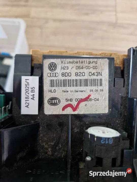 Panel nawiewu Audi A4 B5 8d0820043N Złotoryja