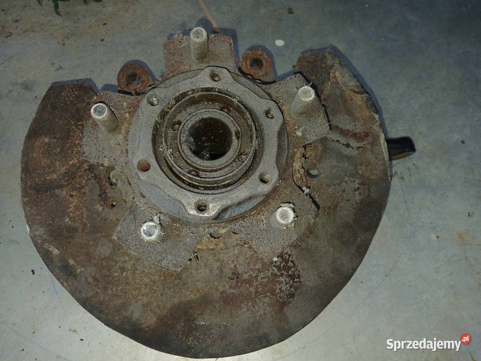 Zwrotnica piasta lewa Suzuki Jimny terenowe