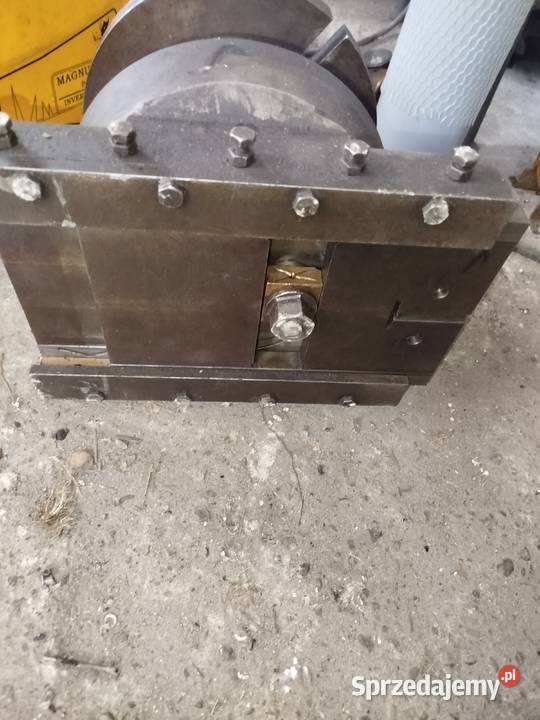 Frezarka uniwersalna Gorlice