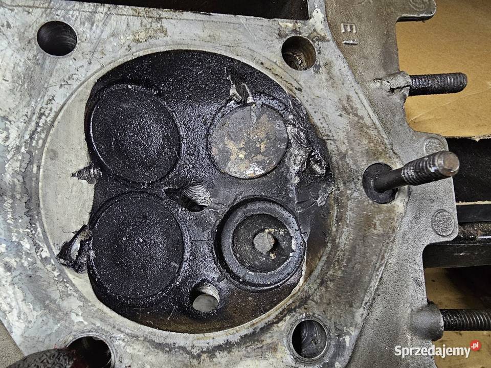 Suzuki DR 600 głowica zawory sprężyny dr600