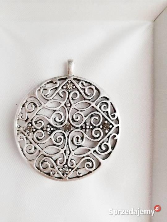 Srebrna zawieszka z różowymi kamieniami Wisiorki Lublin