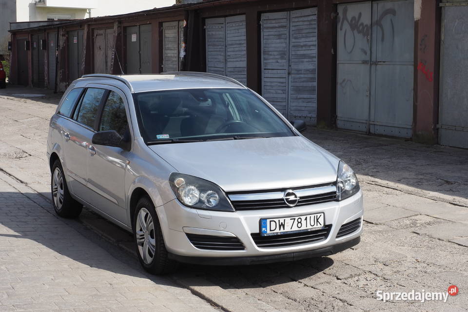 Opel Astra H 18 Kombi z silnikiem benzynowym o Wrocław sprzedam