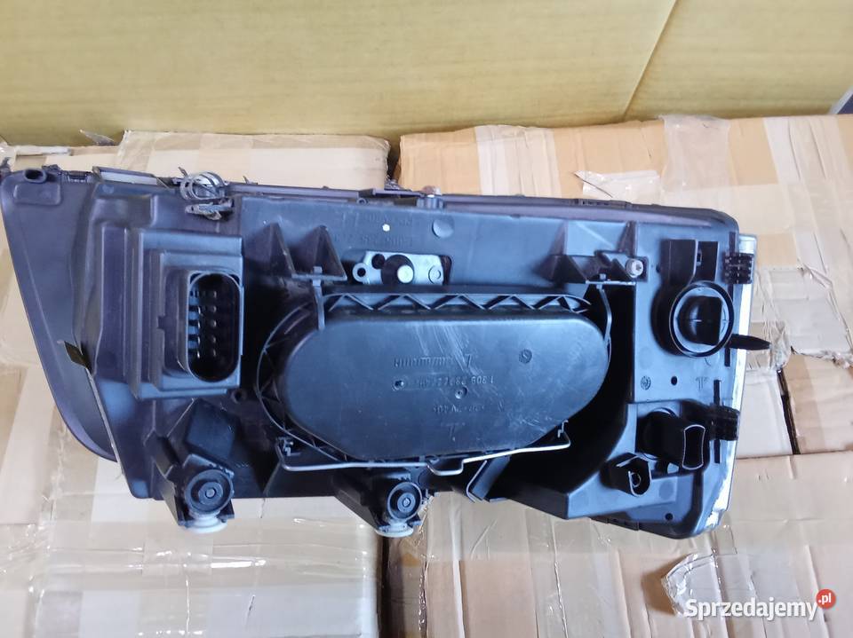 VW T5 multivanH7H7l reflektor lewy orginal osobowe Kamieniec Wrocławski