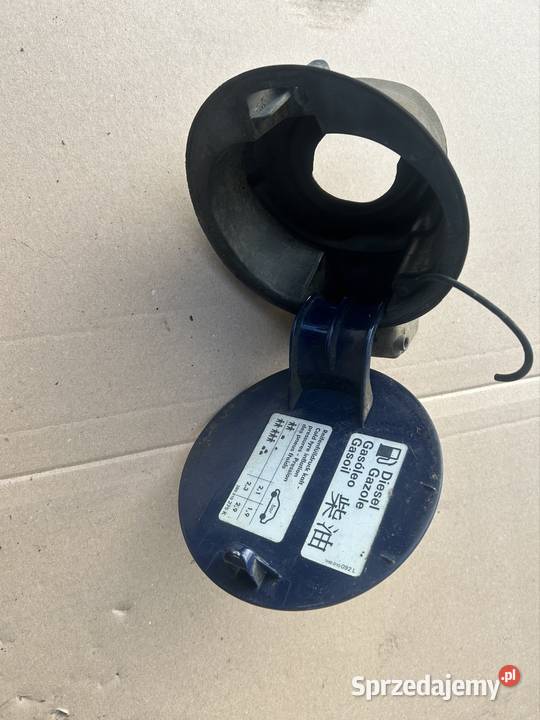 Klapka wlewu paliwa Passat b5 LA5E 3b9809857a osobowe