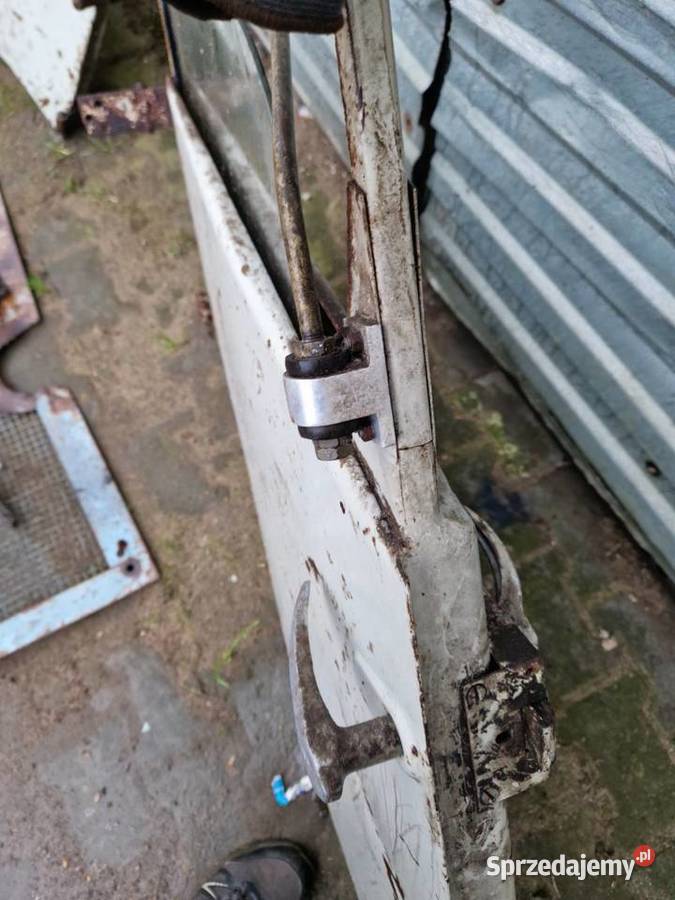 Stsr 25 drzwi lampy sprzedam