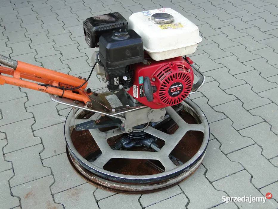 Zacieraczka spalinowa do betonu wylewek PACLITE