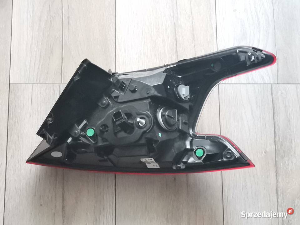 PEUGEOT 308 II T9 LEWA LAMPA TYŁ 9677817680 Oświetlenie Międzychód