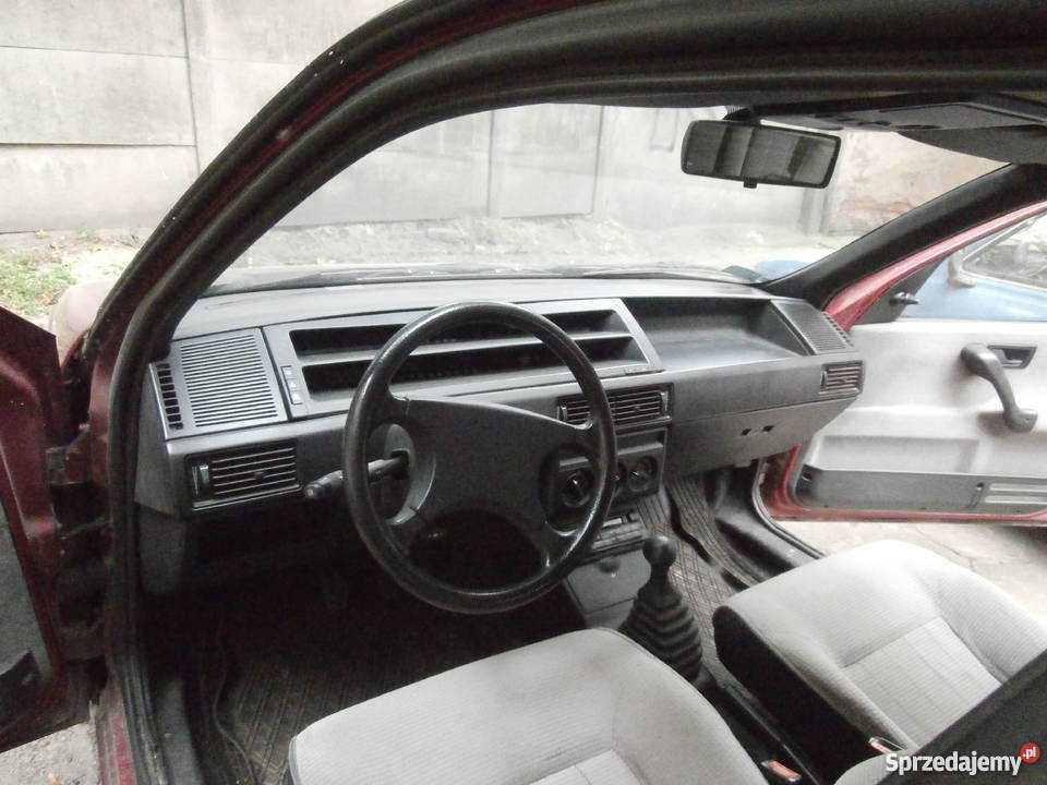 Fiat Tipo 16 90 produkcji 1990 1km Tipo Łódź sprzedam
