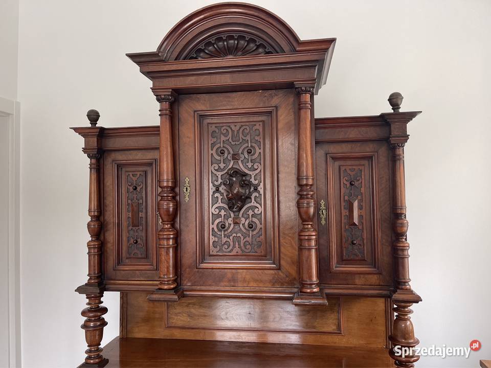 Piękny stary drewniany kredens sprzedam