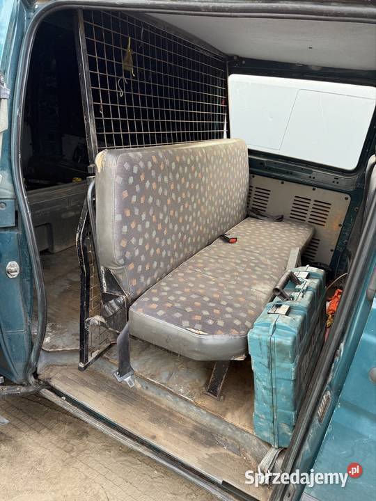 Mercedes vito 2006 22 110 6 osobowy