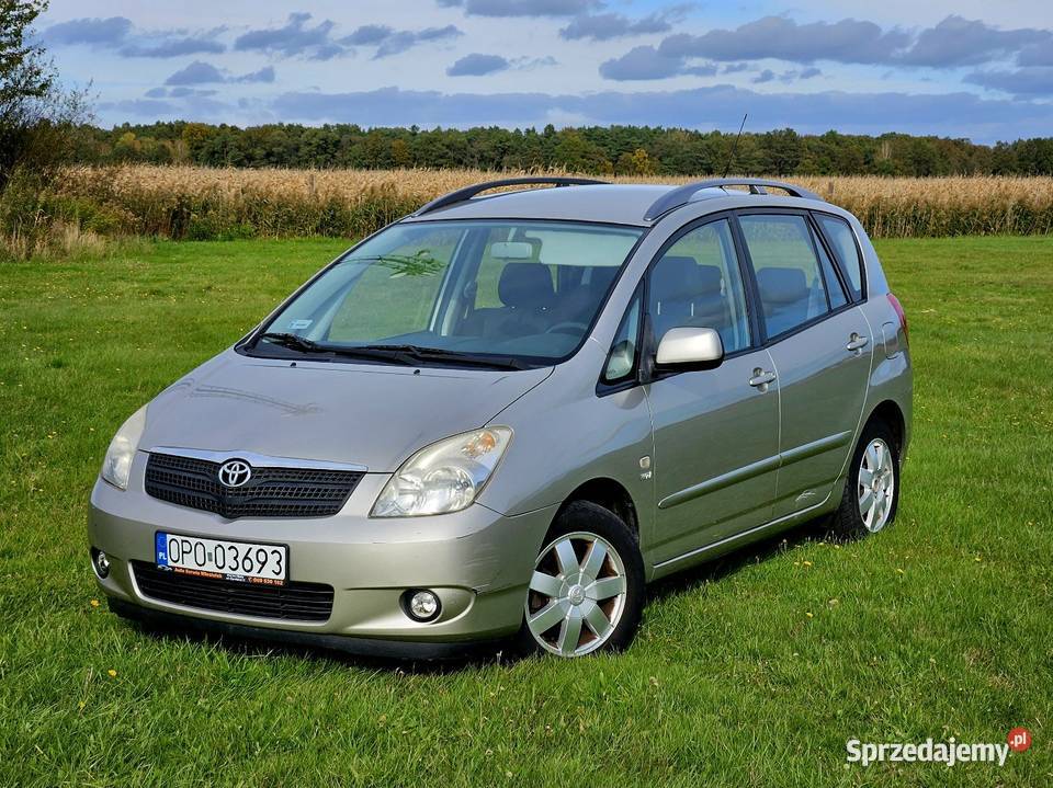Toyota Corolla Verso 16 benzyna 2002 klima 194 110KM Kotórz Mały
