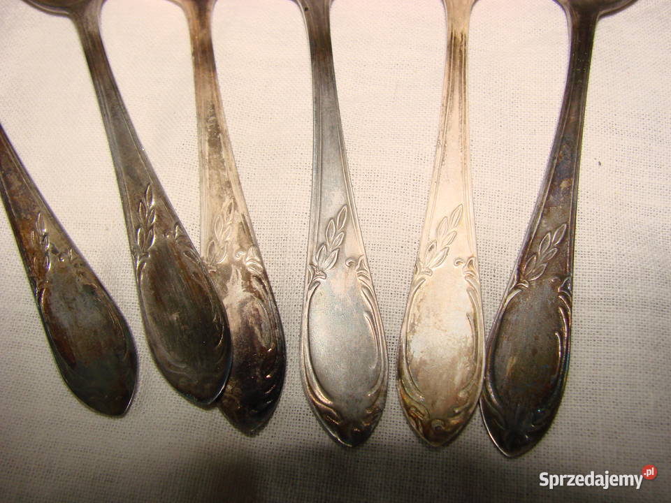 małe łyżeczki plater PRL