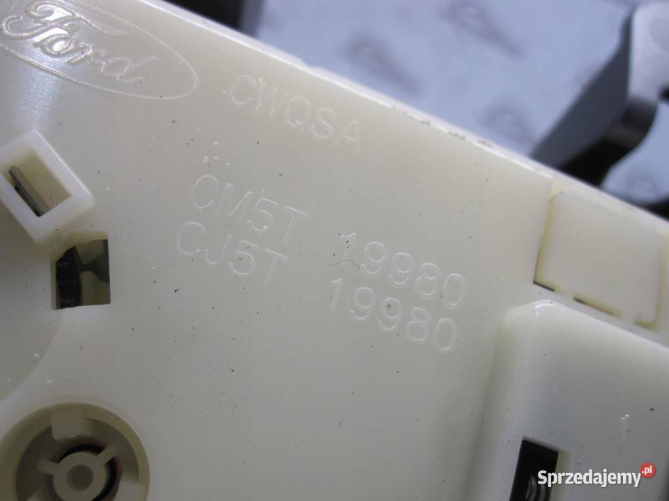 FORD FOCUS MK3 III 13r panel klimatyzacji osobowe