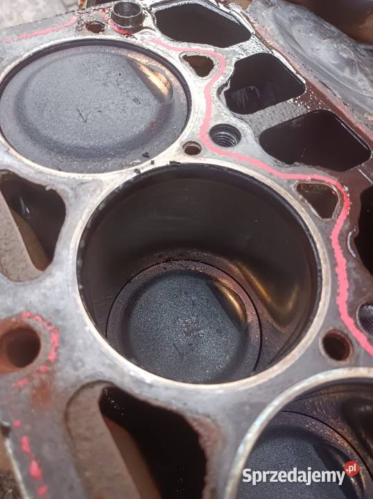 Blok silnika nominal 1600 fso polonez fiat tloki osobowe Pionki