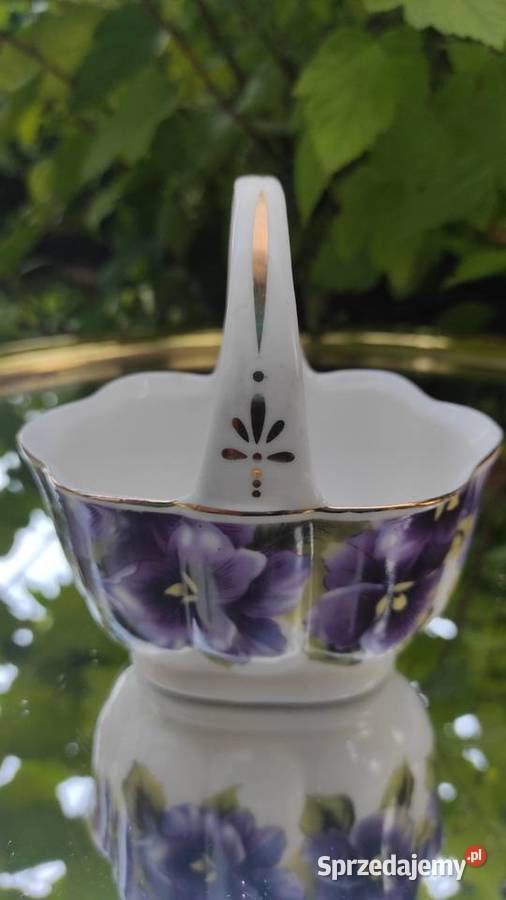 Uroczy porcelanowy koszyczek z motywem pięknych Pabianice sprzedam