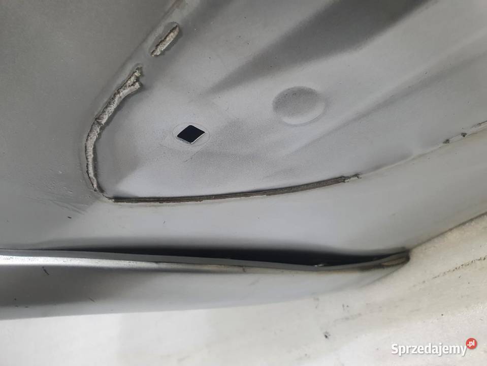DRZWI PRAWY TYŁ TOYOTA RAV4 9400 osobowe
