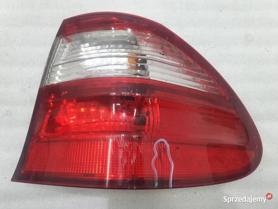 LAMPA PRAWY TYŁ MERCEDES W202