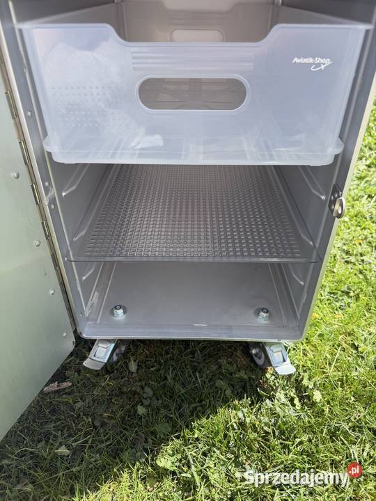 Swissair Box w kolorze aluminiowoszarym Starogard Gdański sprzedam