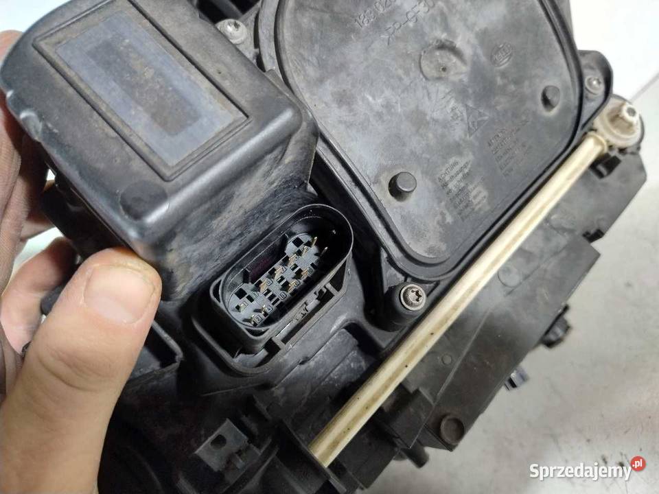 LAMPA PRAWY PRZÓD ANGLIK LED W212 LIFT wielkopolskie
