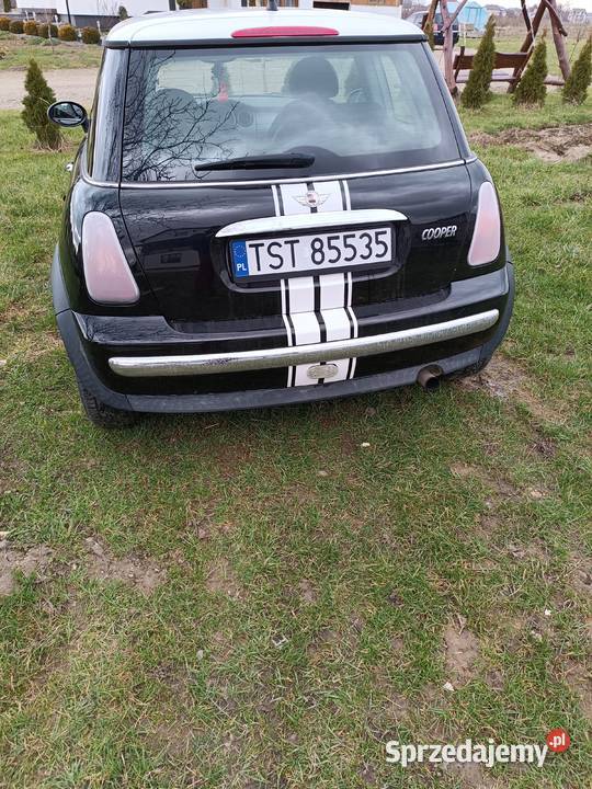 Mini Cooper 16 benzyna 2003r Rok produkcji 2003 Jadowniki