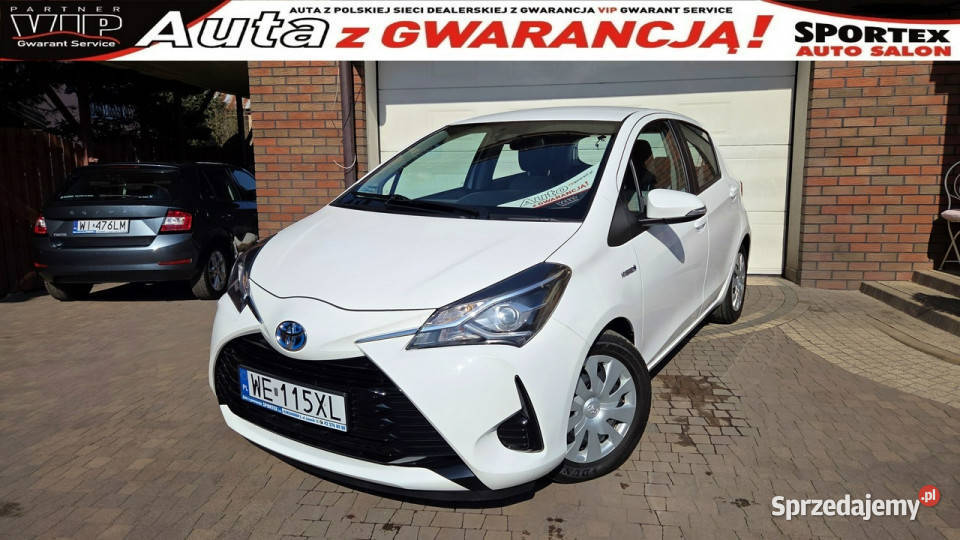 Toyota Yaris Hybrid 100 Premium ECvt Zarejestrowany w Polsce