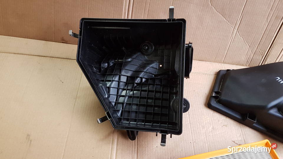 BMW 1 120 F20 f21 LIFT obudowa filtra powietrza Silniki i osprzęt Legnica