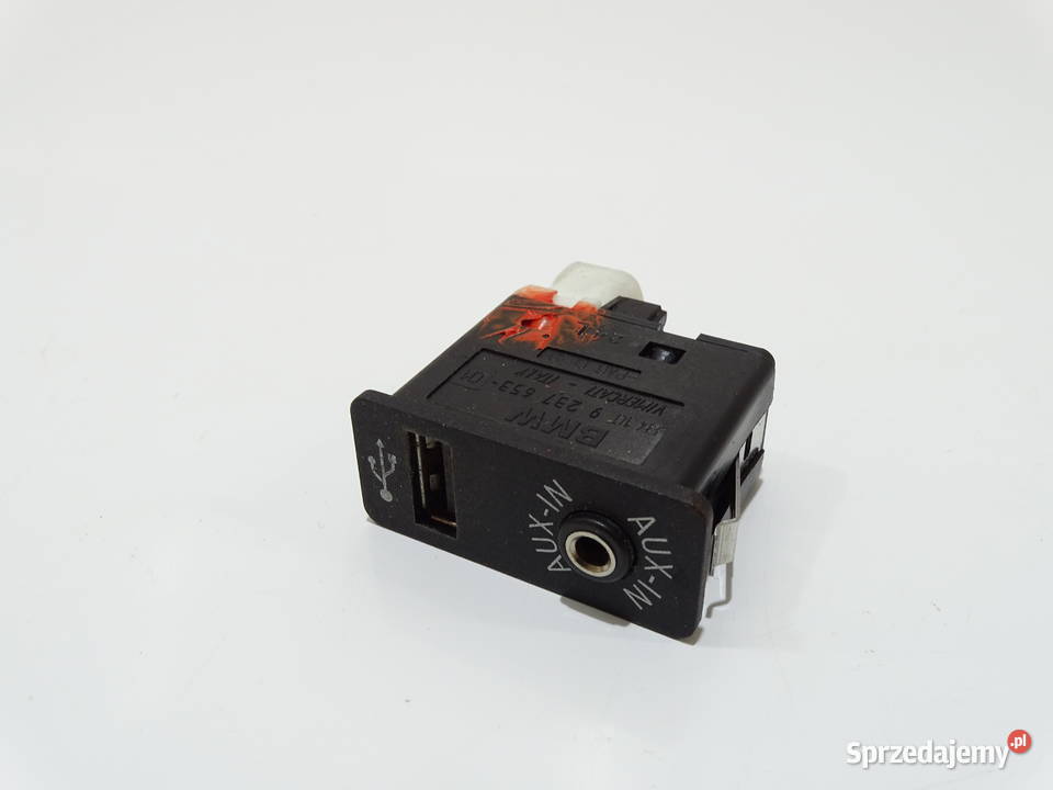 GNIAZDO USB AUX BMW E60 E61 E88 E90 F10 F25 OE Strzyżewice sprzedam