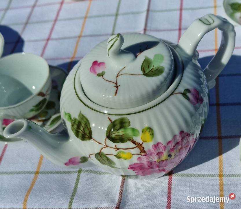 Porcelanowy serwis do herbaty August Wernecke Sadurki sprzedam