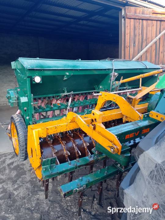 Zestaw uprawowo siewny siewnik Leszno