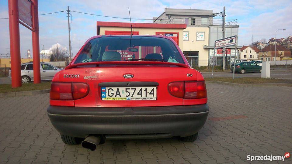 Ford Escort 16 Benzyna Oc i Przegląd na Gdynia