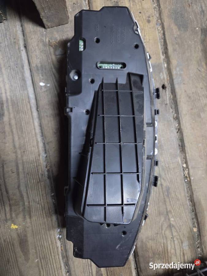 Licznik Toyota Yaris 2 14 diesel Łagów