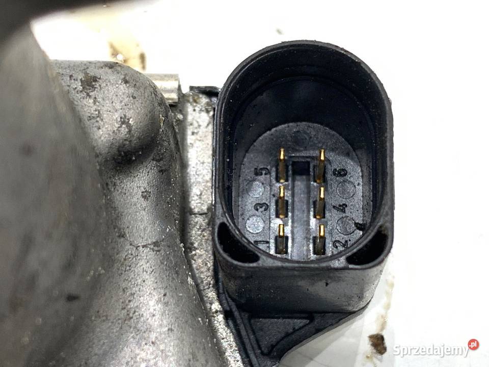 PRZEPUSTNICA VW PASSAT B7 06K133062E 18 170