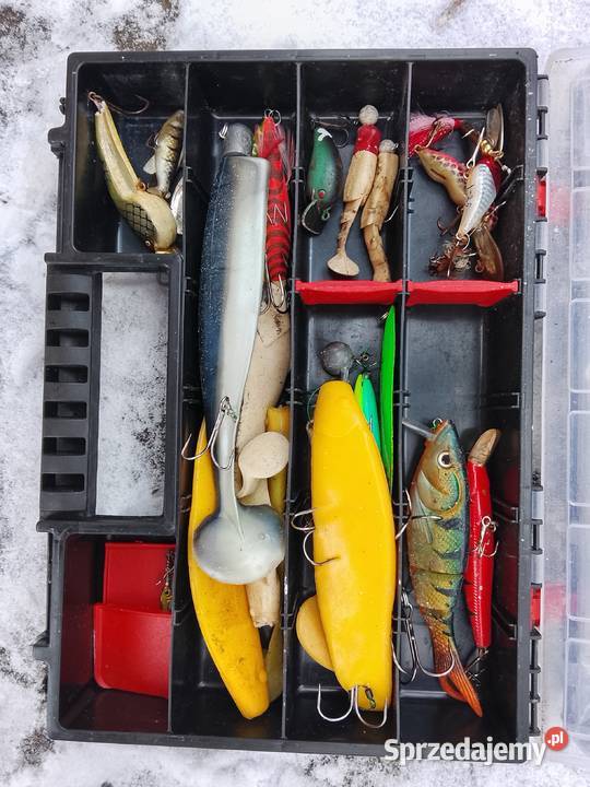 sanki wędkarskie i wyposażenie na lód