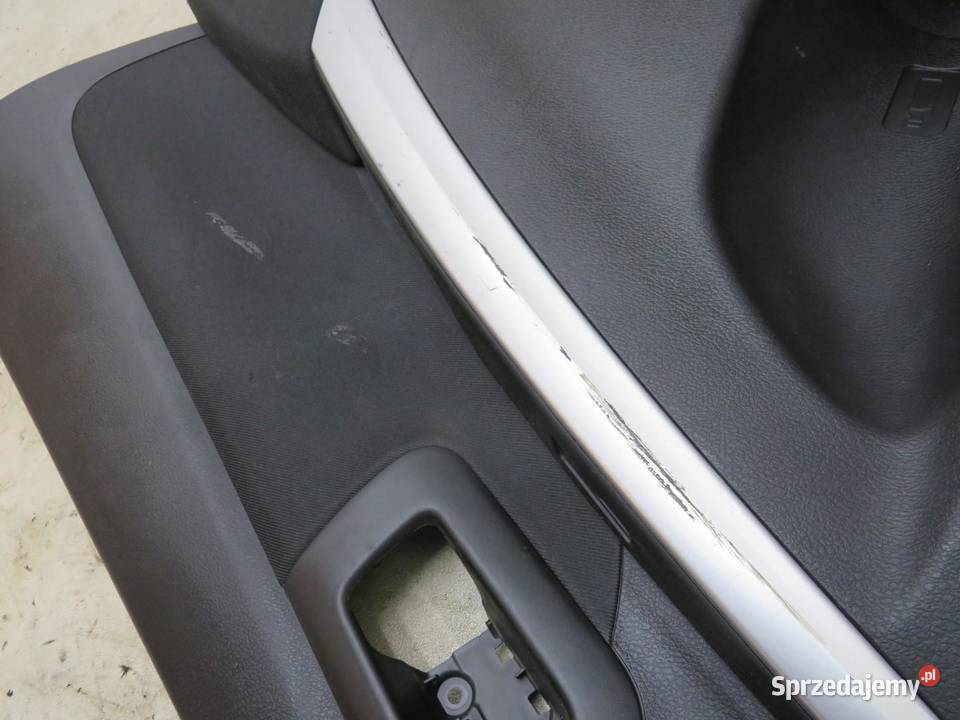 BOCZEK TAPICERKA DRZWI PRAWY TYŁ SX4 SCROSS