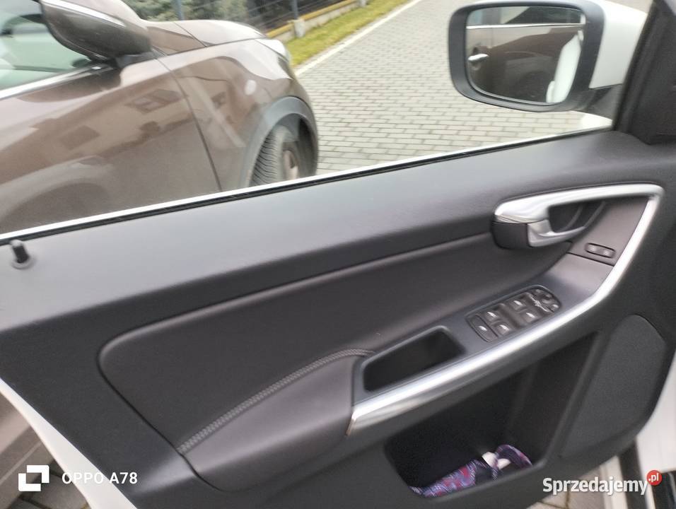 Sprzedam Volvo XC60 2014 D3 blueknes mazowieckie Radom sprzedam