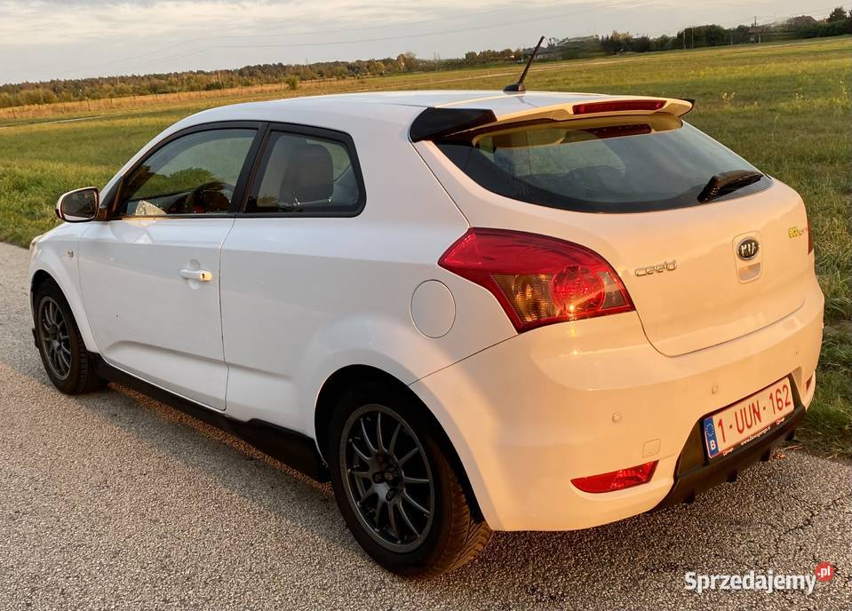 KIA Pro Ceed Limitowana Wersja BEZWYPADEK bez poduszka powietrzna