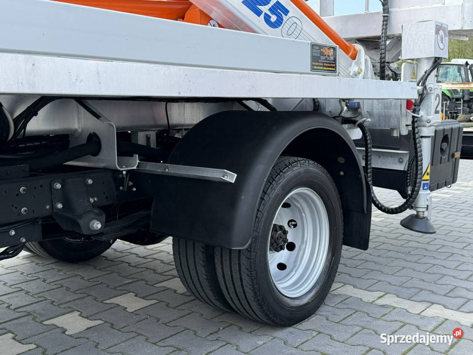 Nissan Cabstar Podnośnik Koszowy Zwyżka Multitel