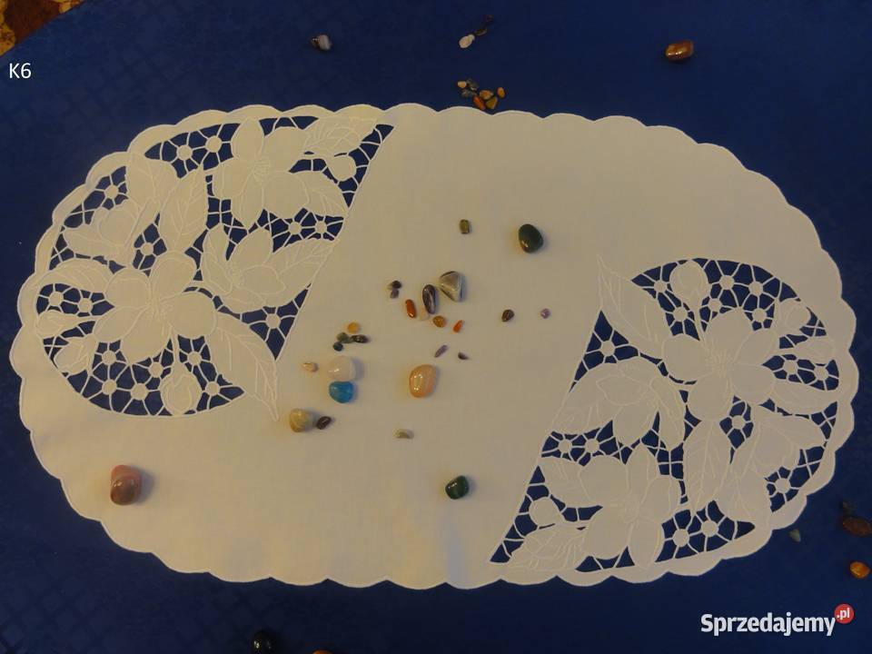 Serwetki białe wyszywane haft Richelieu Lublin