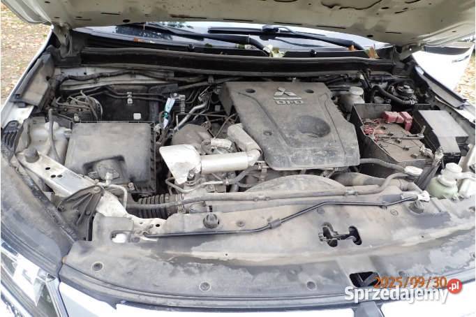 MITSUBISHI L200 2021 226800 ccm 150 Warszawa