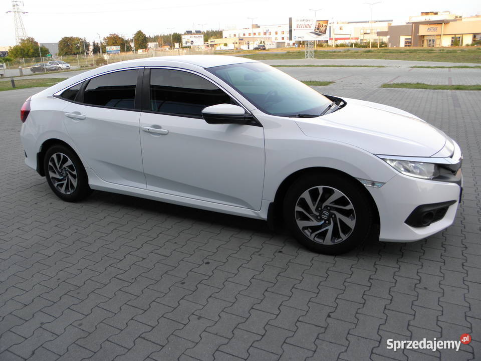 Honda Civic X Sedan 2,0 DOHC i-VTEC 160KM Automat Kamera ALU