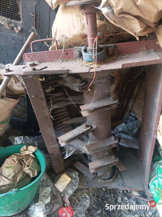 Sieczkarnia do słomy do mf187 186 206 Ryki sprzedam