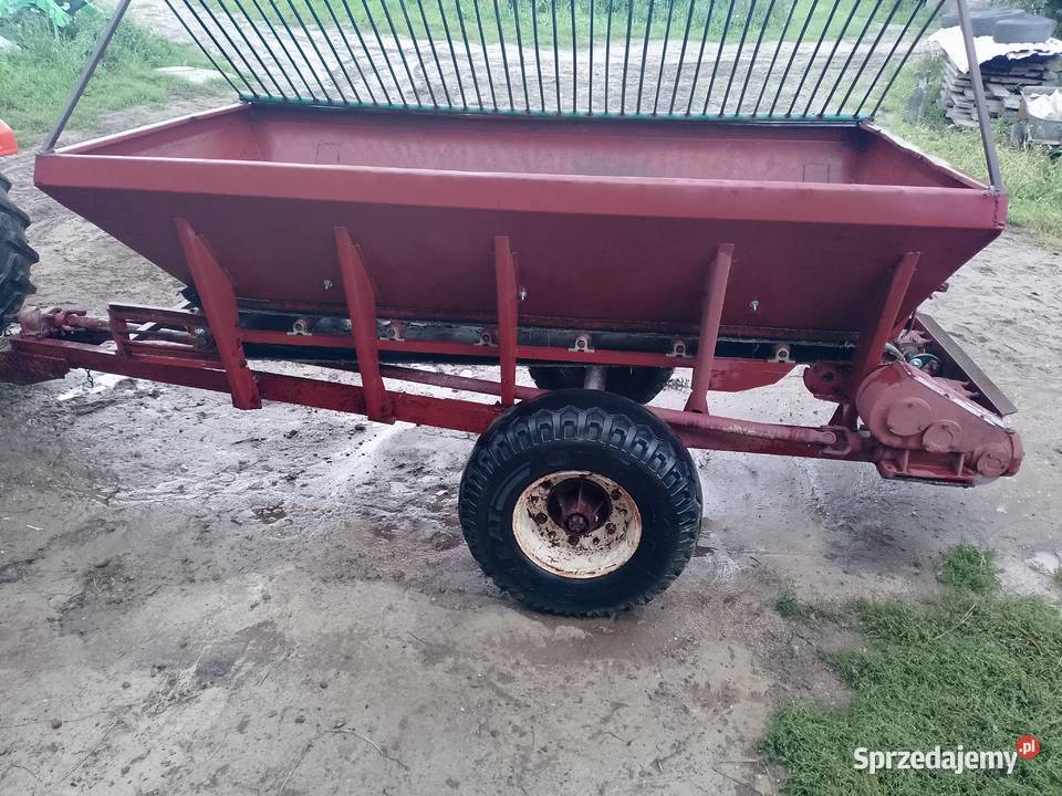 Rozsiewacz do wapna wapniaka rcw sprzedam