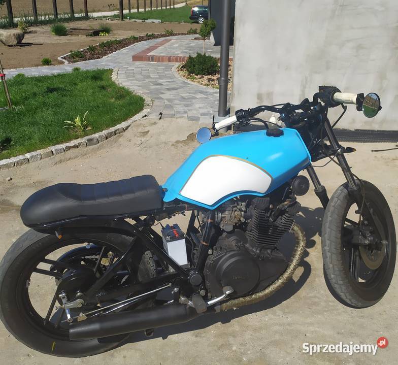 YAMAHA XS400 CAFE RACER