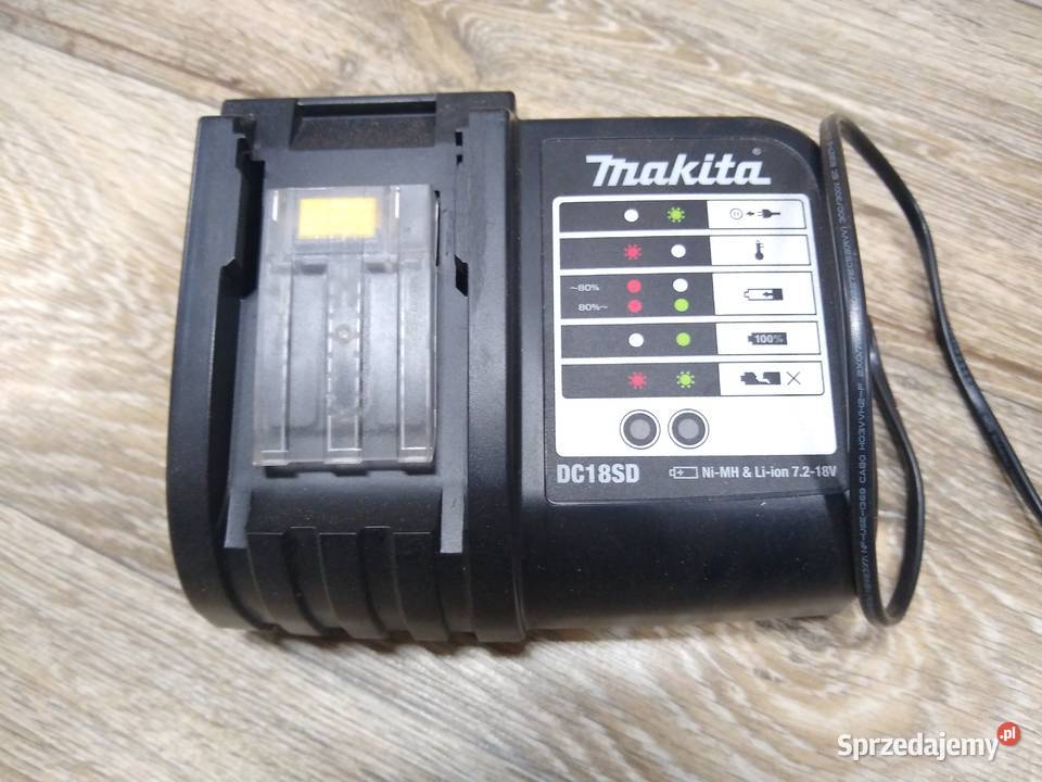 Ładowarka Makita DC18SD uszkodzona