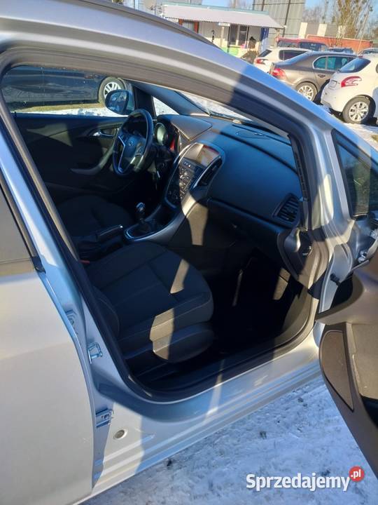 Opel astra j pełne udokumentowanie książki Budzyń